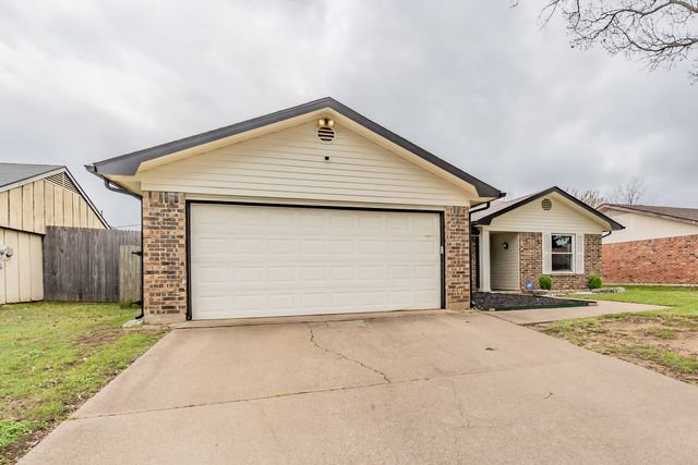 3808 Glengate Drive, Arlington, TX 76016