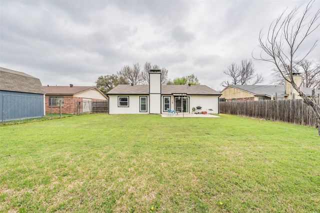 3808 Glengate Drive, Arlington, TX 76016