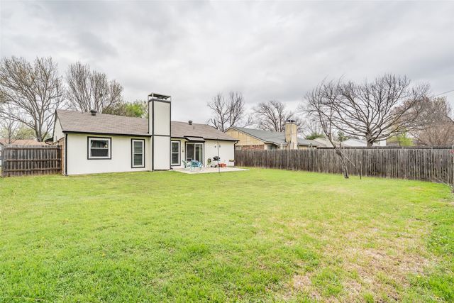 3808 Glengate Drive, Arlington, TX 76016