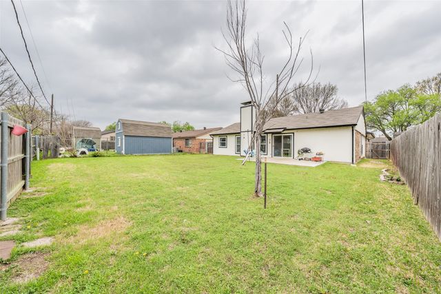 3808 Glengate Drive, Arlington, TX 76016