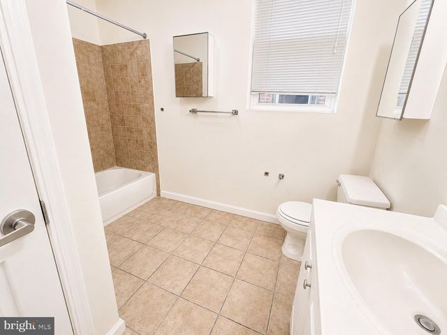 1828 N WILLINGTON ST, Philadelphia, PA 19121