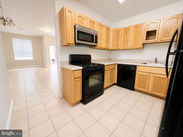 1828 N WILLINGTON ST, Philadelphia, PA 19121