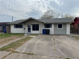 1821 Roslyn St, Corpus Christi, TX 78416