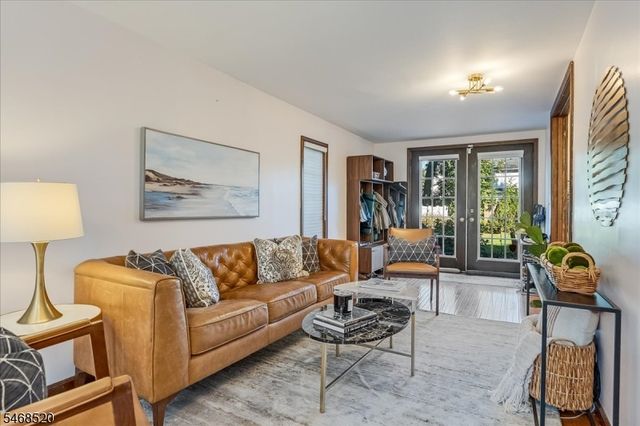 927 Boulevard, Westfield Town, NJ 07090