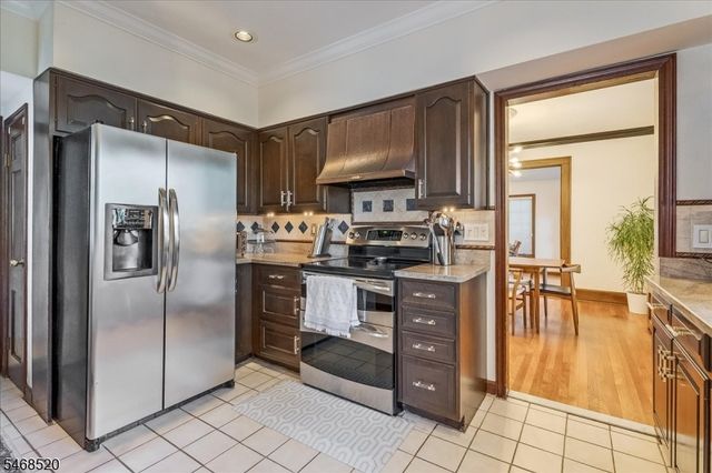 927 Boulevard, Westfield Town, NJ 07090