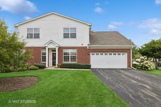 1541 Matthew Drive 1, Algonquin, IL 60102