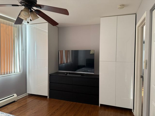 1710 Dempster Street A, Park Ridge, IL 60068