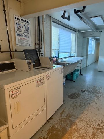 1710 Dempster Street A, Park Ridge, IL 60068