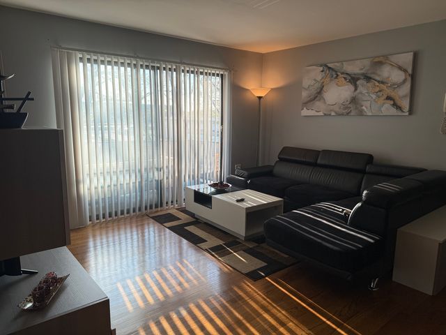 1710 Dempster Street A, Park Ridge, IL 60068