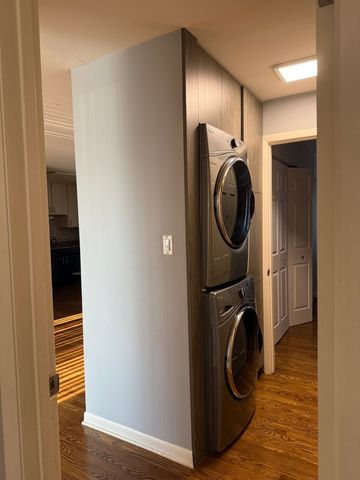 1710 Dempster Street A, Park Ridge, IL 60068