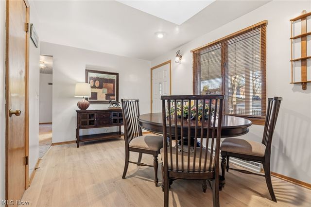 3595 Rolling Ridge Road NE, Canton, OH 44721