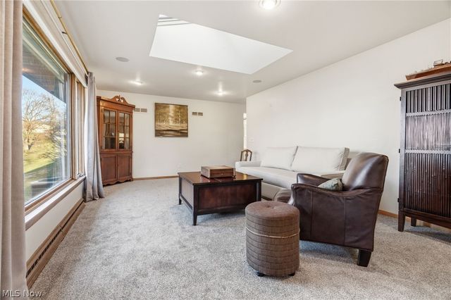 3595 Rolling Ridge Road NE, Canton, OH 44721