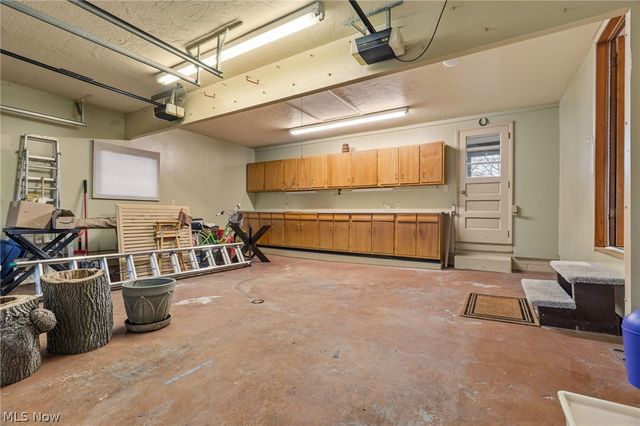 3595 Rolling Ridge Road NE, Canton, OH 44721