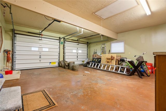 3595 Rolling Ridge Road NE, Canton, OH 44721