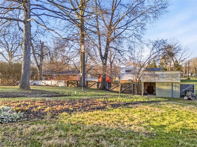 3595 Rolling Ridge Road NE, Canton, OH 44721