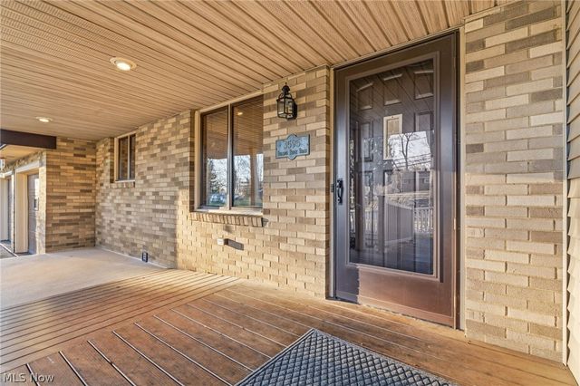 3595 Rolling Ridge Road NE, Canton, OH 44721