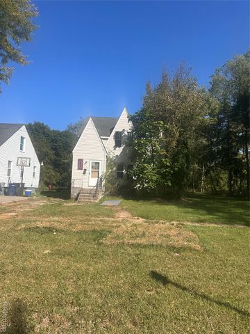 2718 N Chevrolet Avenue, Flint, MI 48504