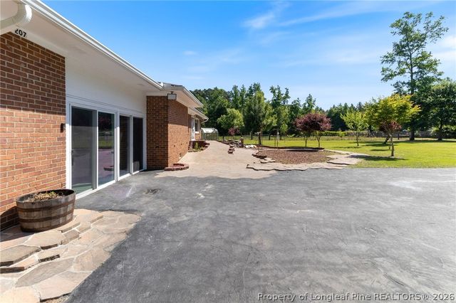 207 Cicero Beatty Road, Raeford, NC 28376