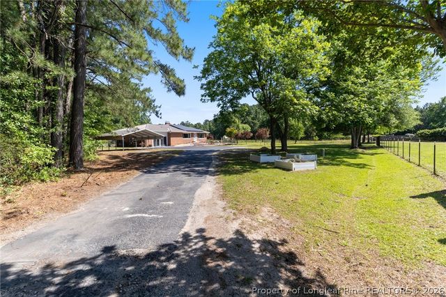 207 Cicero Beatty Road, Raeford, NC 28376