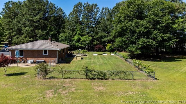 207 Cicero Beatty Road, Raeford, NC 28376