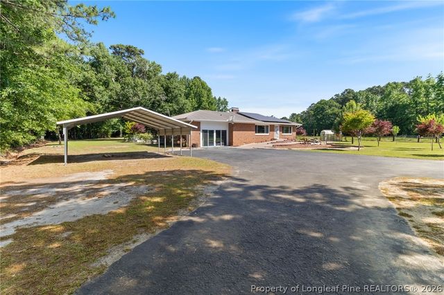 207 Cicero Beatty Road, Raeford, NC 28376