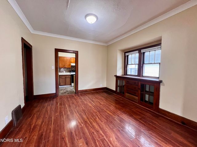 3817 Burton Avenue, Toledo, OH 43612