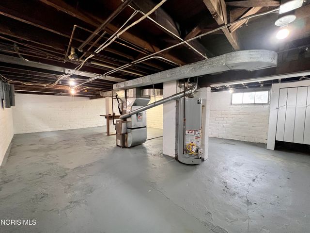 3817 Burton Avenue, Toledo, OH 43612