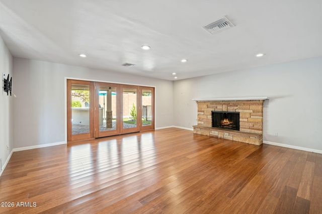 2054 E RANCHO Drive, Phoenix, AZ 85016