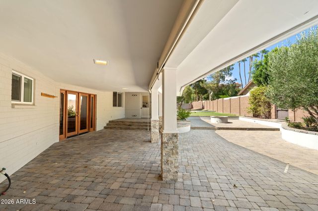 2054 E RANCHO Drive, Phoenix, AZ 85016