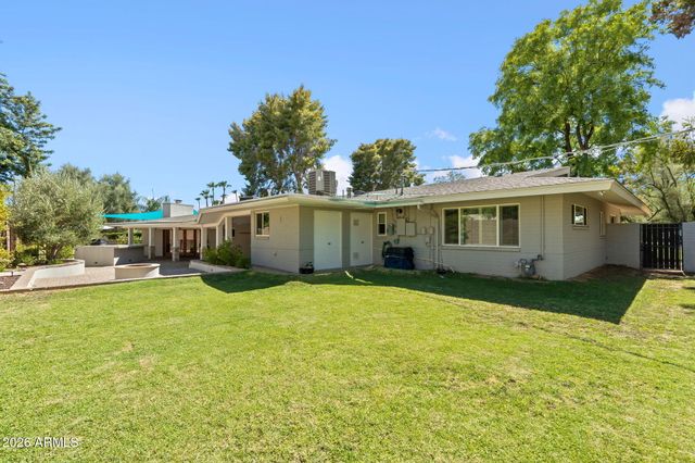 2054 E RANCHO Drive, Phoenix, AZ 85016