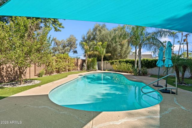 2054 E RANCHO Drive, Phoenix, AZ 85016