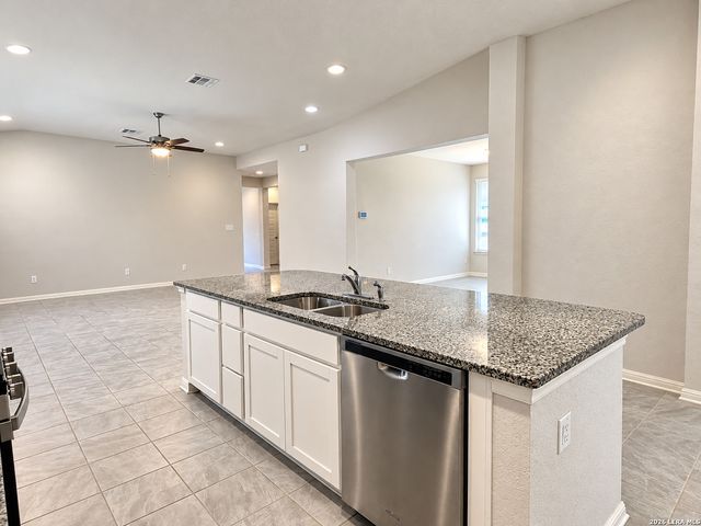 13158 Maridell Park, San Antonio, TX 78253
