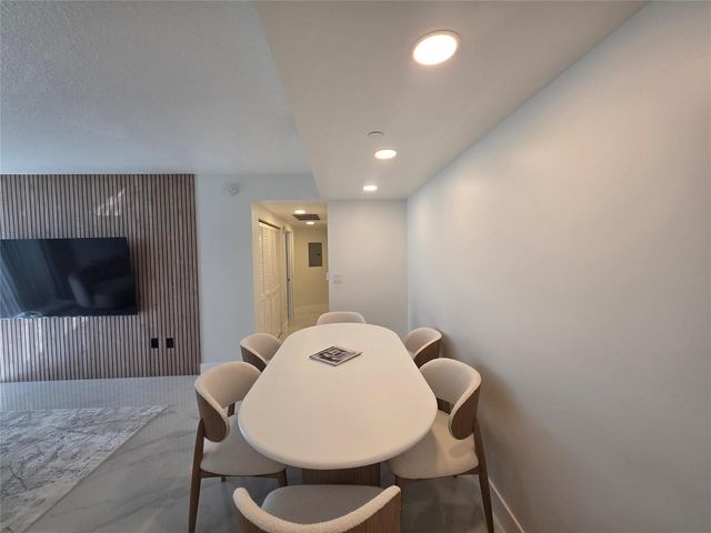 19501 W Country Club Drive 2306, Aventura, FL 33180