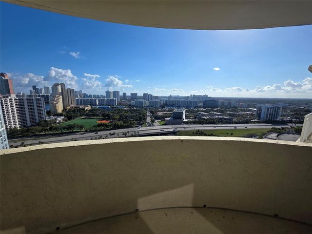 19501 W Country Club Drive 2306, Aventura, FL 33180