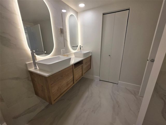 19501 W Country Club Drive 2306, Aventura, FL 33180