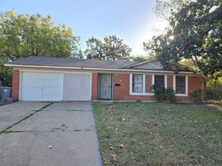 6108 Lazy River Drive, Dallas, TX 75241