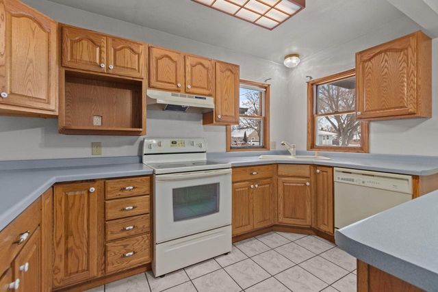 726 E LINCOLN AVENUE, Little Chute, WI 54140