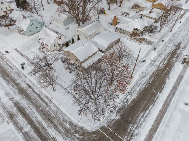 726 E LINCOLN AVENUE, Little Chute, WI 54140