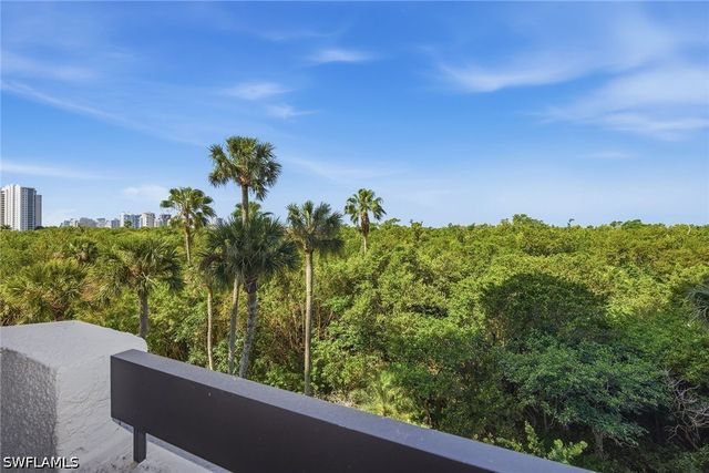 6001 Pelican Bay BLVD 201, Naples, FL 34108