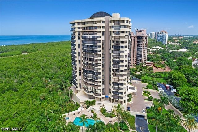 6001 Pelican Bay BLVD 201, Naples, FL 34108