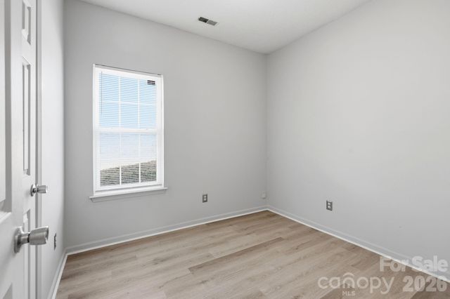 6330 Derryfield Drive, Charlotte, NC 28213