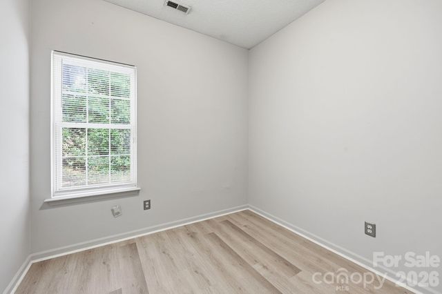 6330 Derryfield Drive, Charlotte, NC 28213