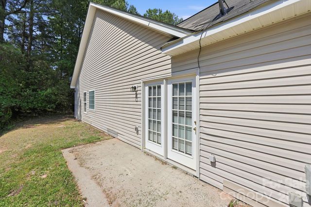 6330 Derryfield Drive, Charlotte, NC 28213