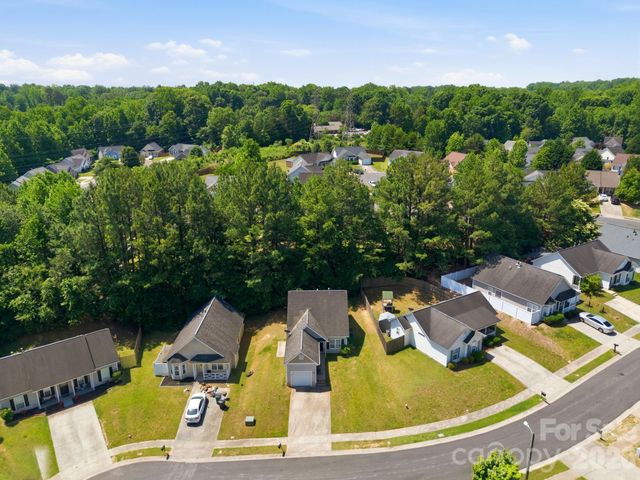 6330 Derryfield Drive, Charlotte, NC 28213