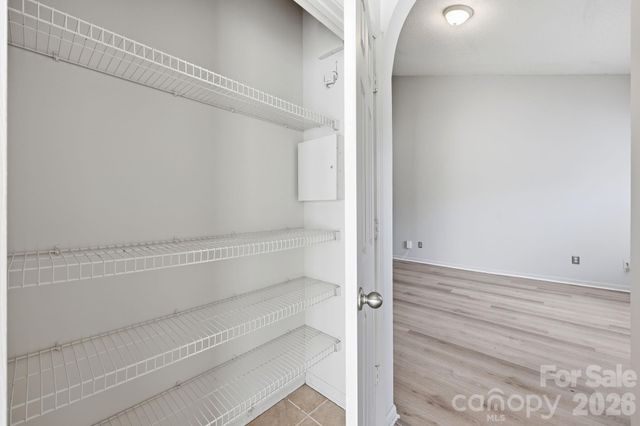 6330 Derryfield Drive, Charlotte, NC 28213