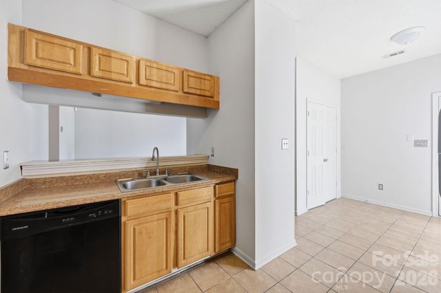 6330 Derryfield Drive, Charlotte, NC 28213