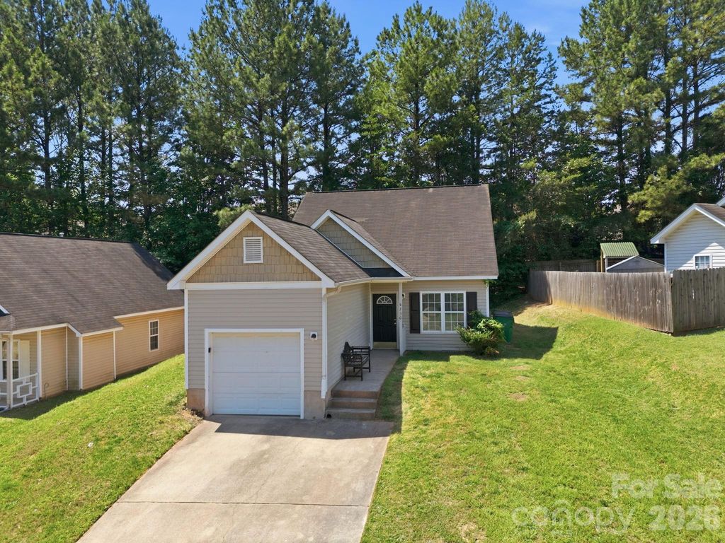 6330 Derryfield Drive, Charlotte, NC 28213