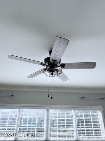 329 Links Dr, Simpsonville, KY 40067