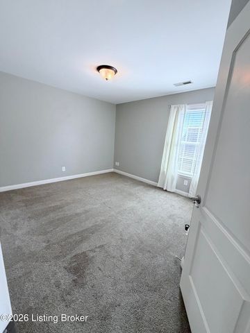 329 Links Dr, Simpsonville, KY 40067