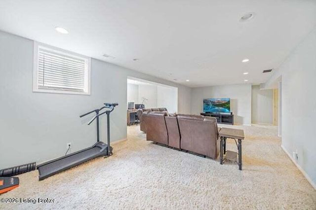 329 Links Dr, Simpsonville, KY 40067